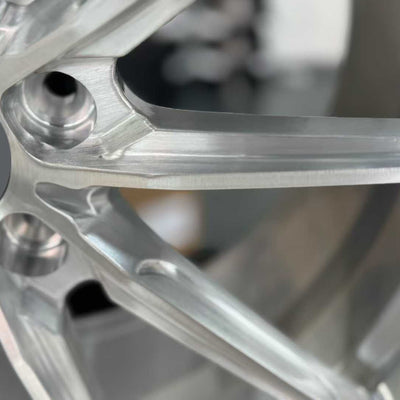 Customized racing wheels